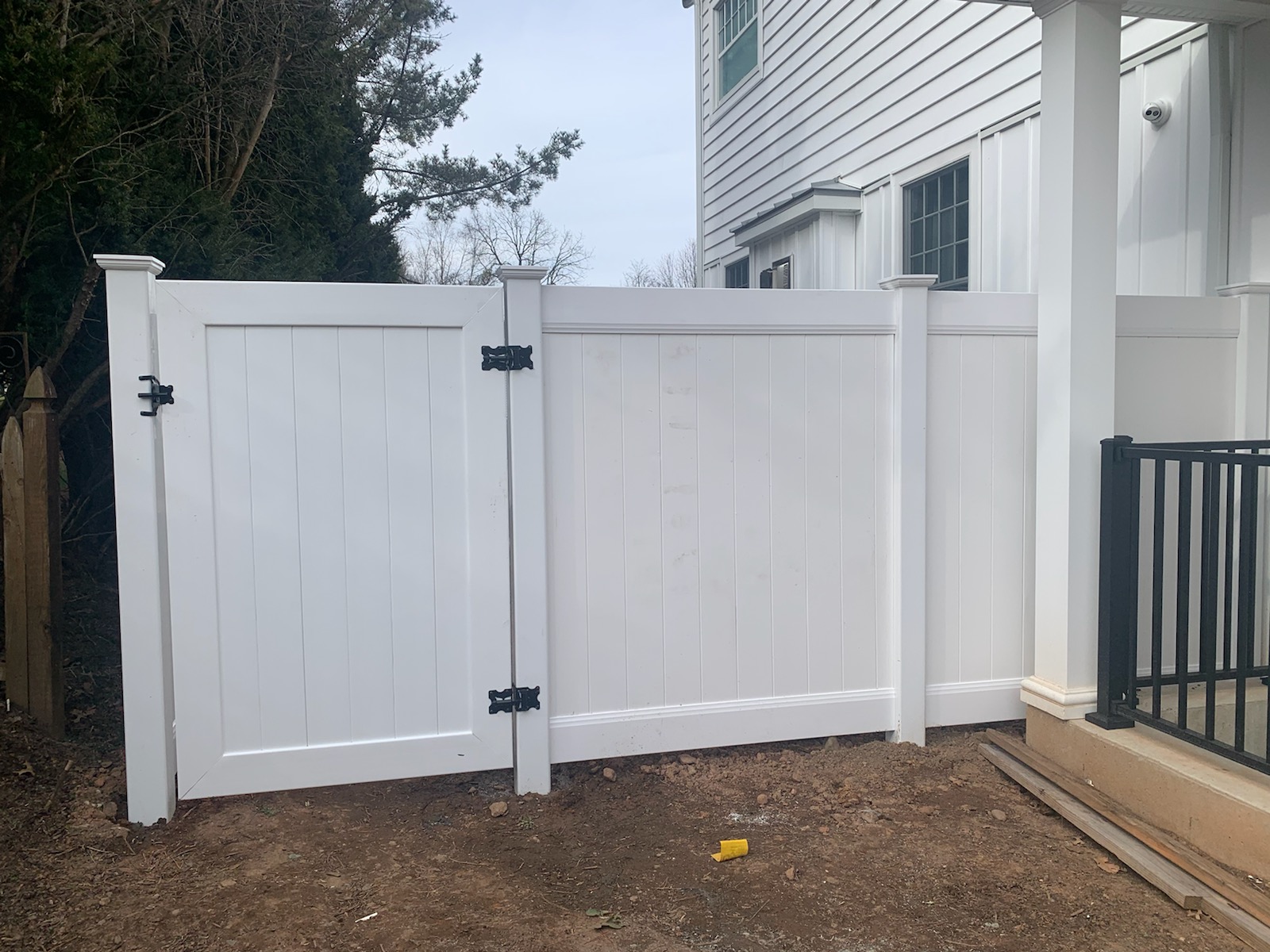 Completed fence installation by the Three Brothers Fence Co. crew