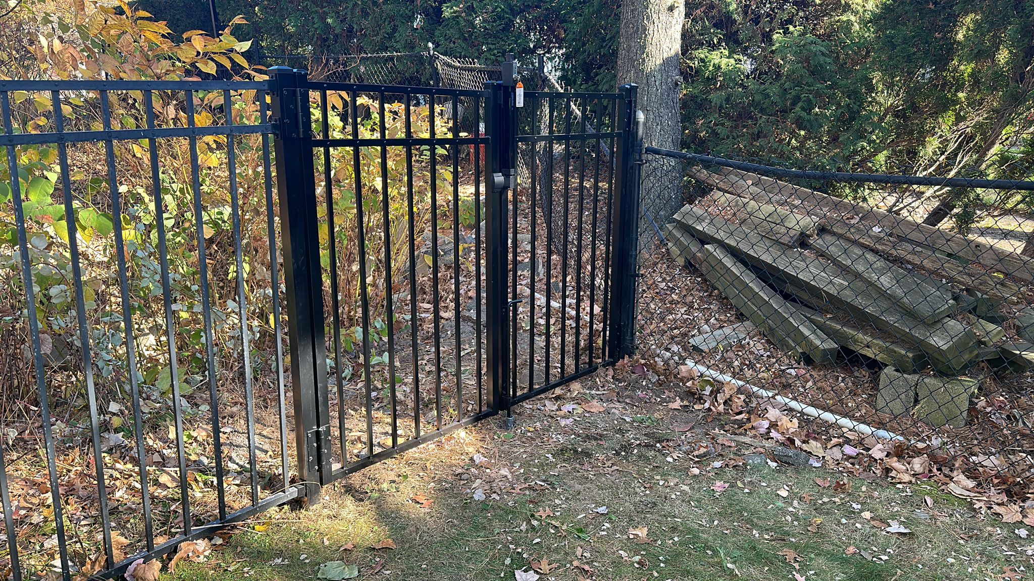 Ornamental aluminium gate and fence line completed on a residential property
